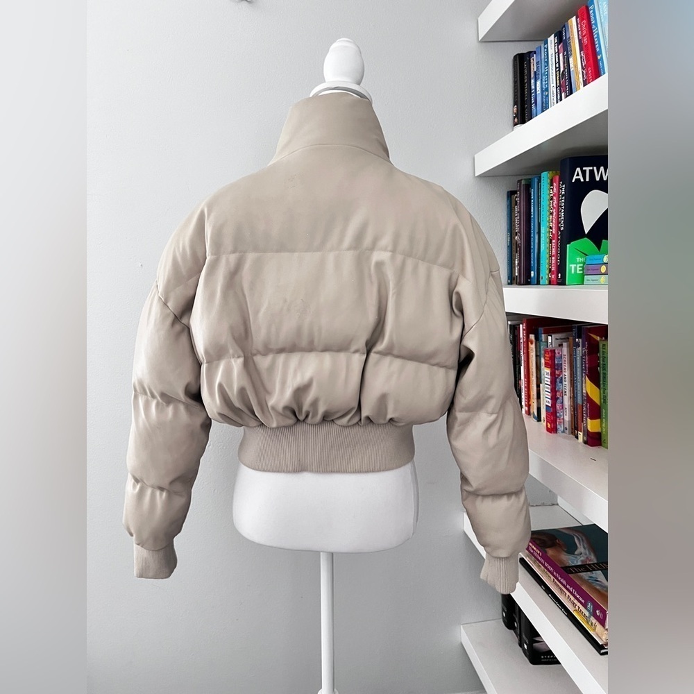 Saunders Collective Faux Leather Cream Puffer Jacket size medium - Picture 7 of 16